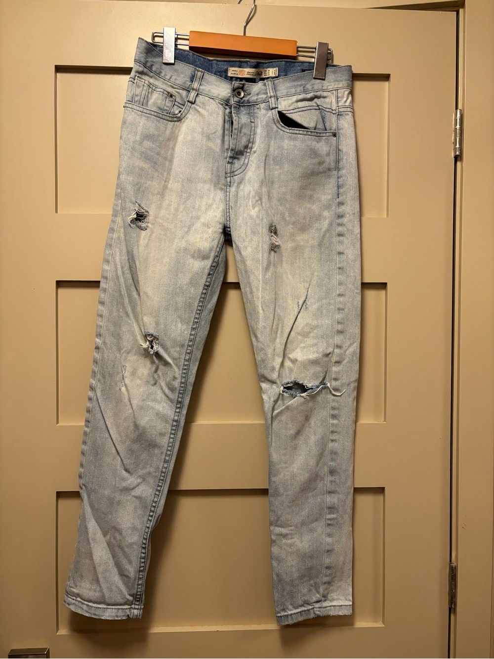 ZARA Baggy Boyfriend Fit Jean Mid Rise Distressed Light Wash Taper Straight